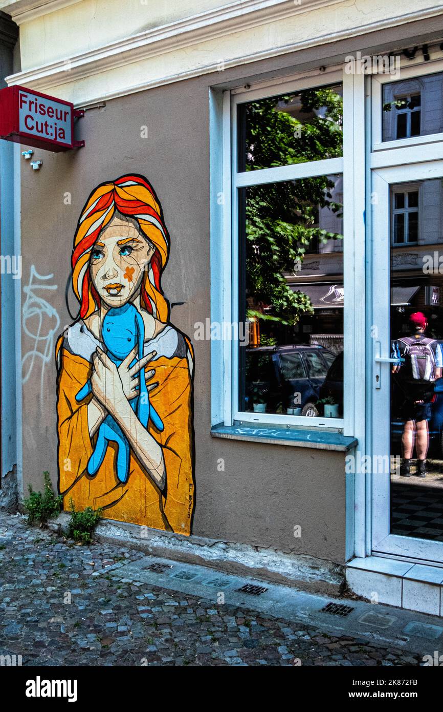 Art urbain, pâte El Bocho en dehors de Friseur Cut:ja coiffeur Lychener Strasse,Prenzlauer Berg,Berlin Banque D'Images