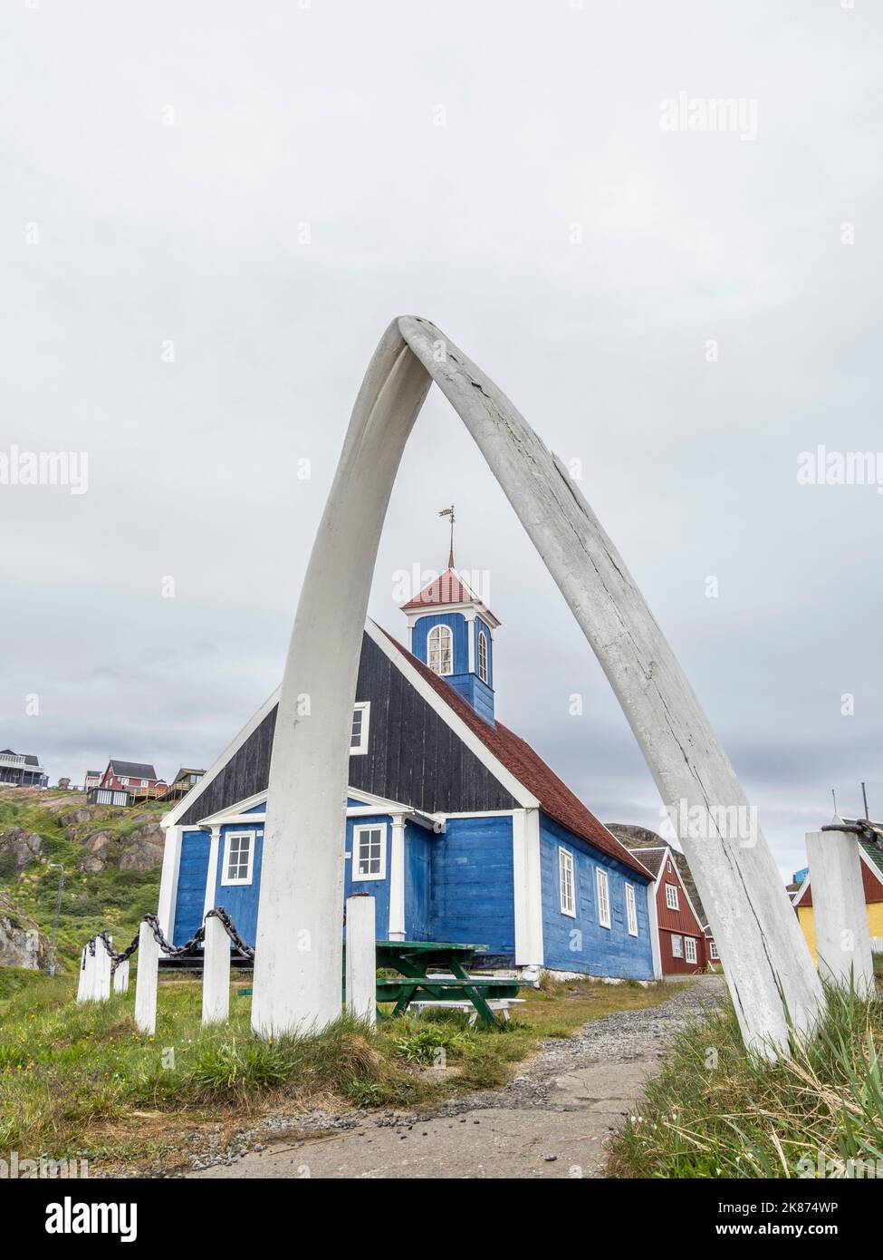 Vue extérieure de l'église Bethel, construite en 1775, dans le centre-ville de Sisimiut, Groenland, Danemark, régions polaires Banque D'Images