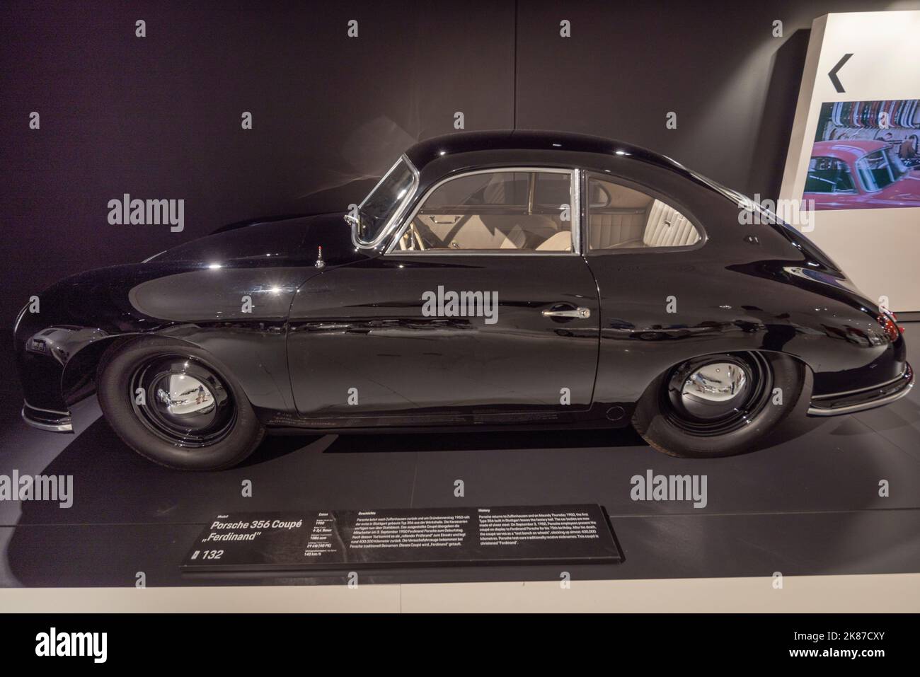 1950 Porsche 356 coupé « Ferdinand », le musée Porsche, Stuttgart, Allemagne Banque D'Images
