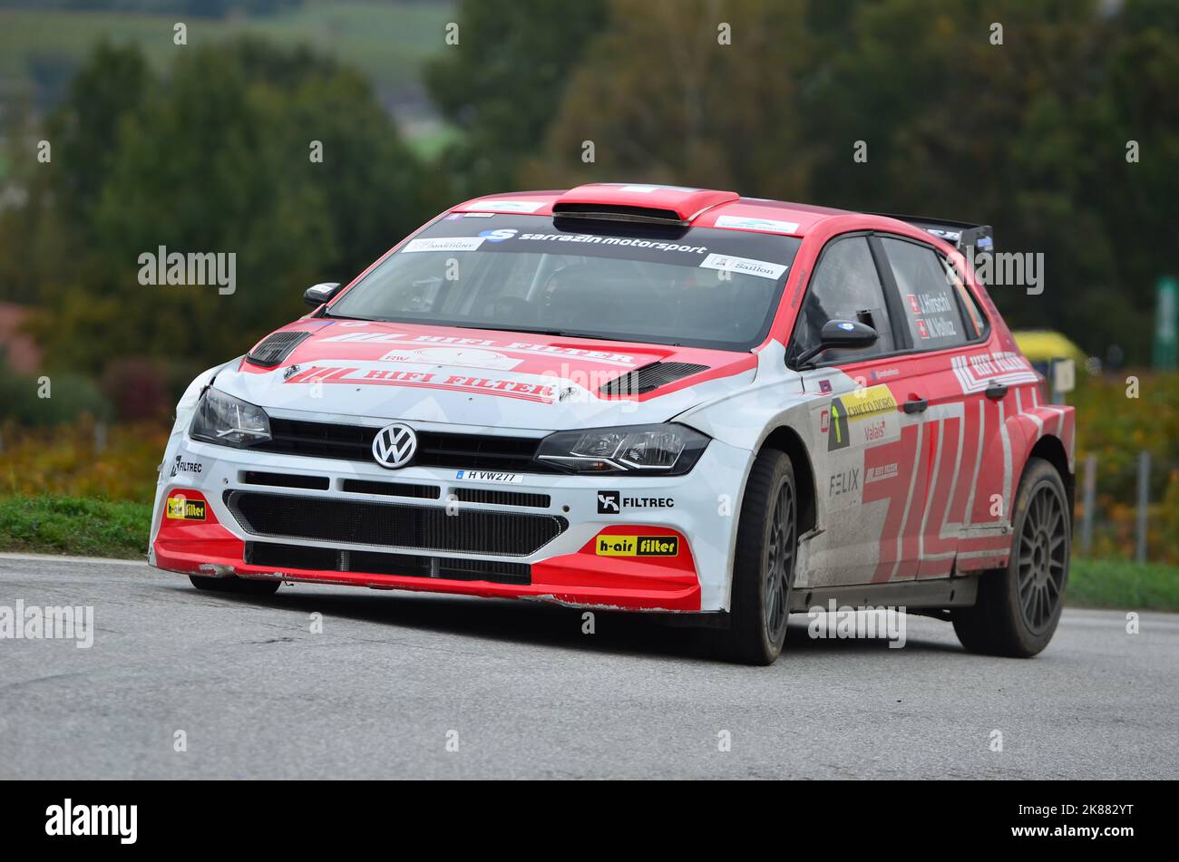 CHALAIS, SUISSE - OCTOBRE 15 : Hirschi et Voluz dans leur VW Polo à la conduite du rallye international du Valais : 15 octobre 2022 en Chalais Banque D'Images