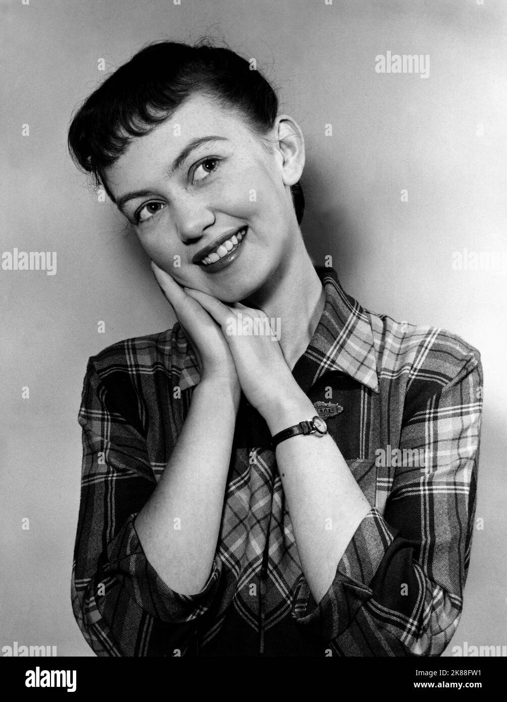 Janette Scott actrice 01 mai 1954 **AVERTISSEMENT** cette photographie est destinée à un usage éditorial seulement et est le droit d'auteur de la Société du film et/ou du photographe assigné par la Société du film ou de la production et ne peut être reproduite que par des publications dans le cadre de la promotion du film ci-dessus. Un crédit obligatoire pour la société de film est requis. Le photographe doit également être crédité lorsqu'il est connu. Aucune utilisation commerciale ne peut être accordée sans l'autorisation écrite de la Société du film. Banque D'Images