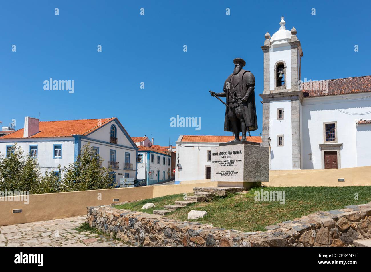 Portugal, août 2022 : statue de Vasco da Gama à Sines, Alentejo, Portugal Banque D'Images