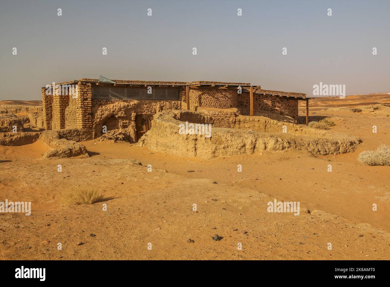 Ruines de la vieille ville déserte de Dongola, Soudan Banque D'Images