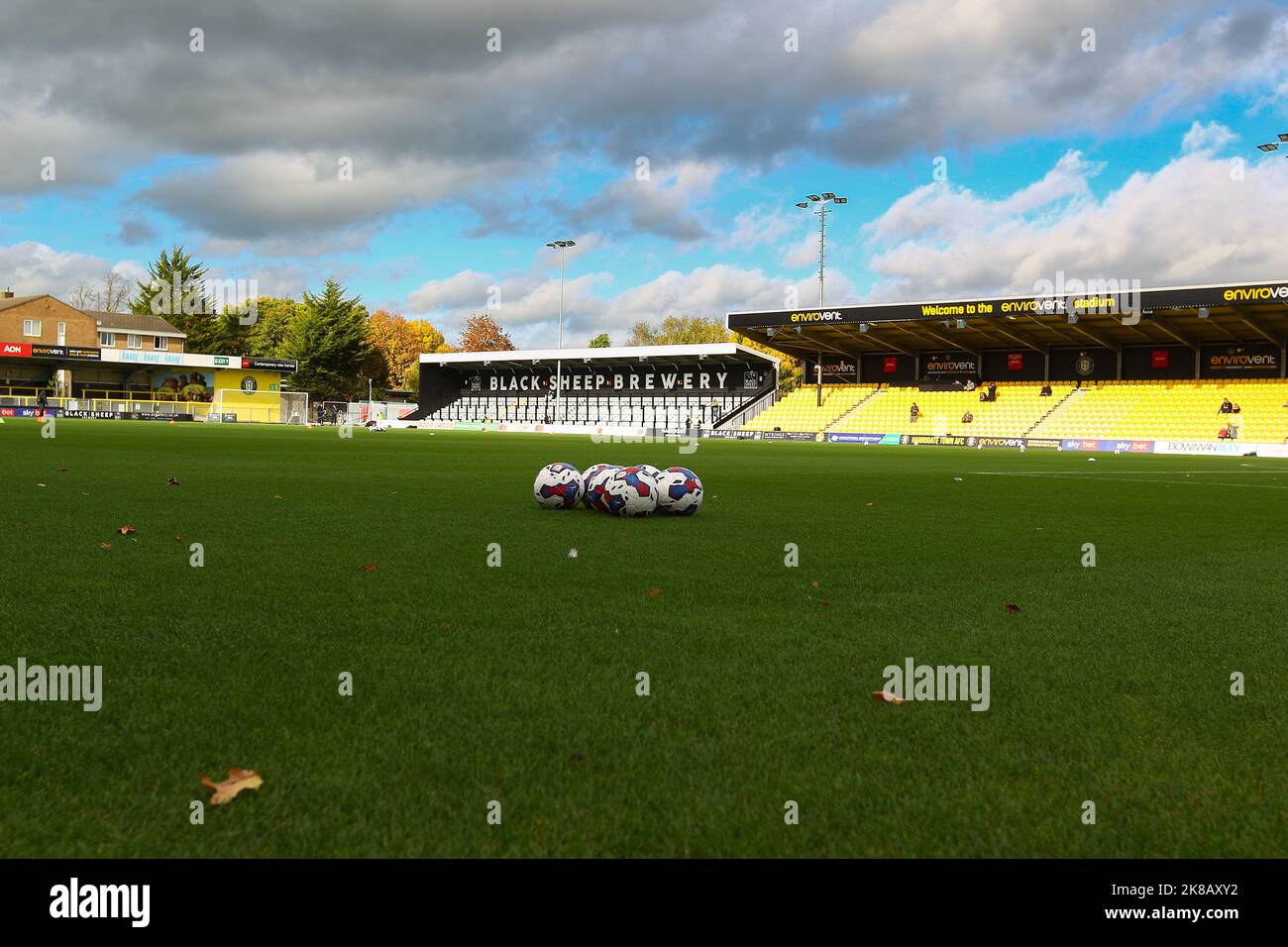 Stade Envirovent, Harrogate, Angleterre - 22nd vue du terrain - avant le match Harrogate Town v Tranmere Rovers, EFL League 2, 2022/23, au stade Envirovent, Harrogate, Angleterre - 22nd octobre 2022 crédit: Arthur Haigh/WhiteRosePhotos/Alay Live News Banque D'Images