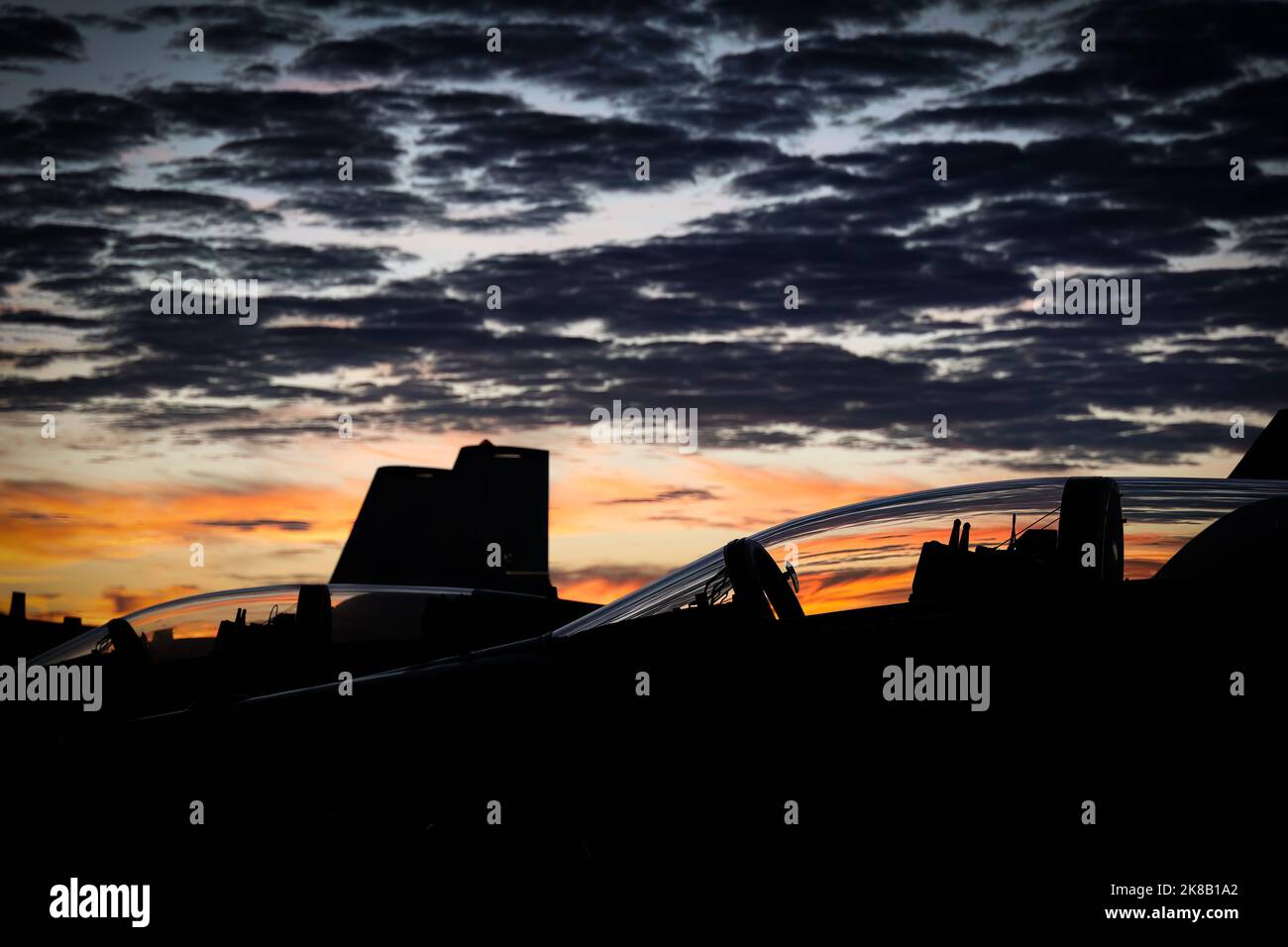 Tôt le matin avec deux avions T-38 talon au salon Miramar Airshow 2020 près de San Diego, Californie. Banque D'Images