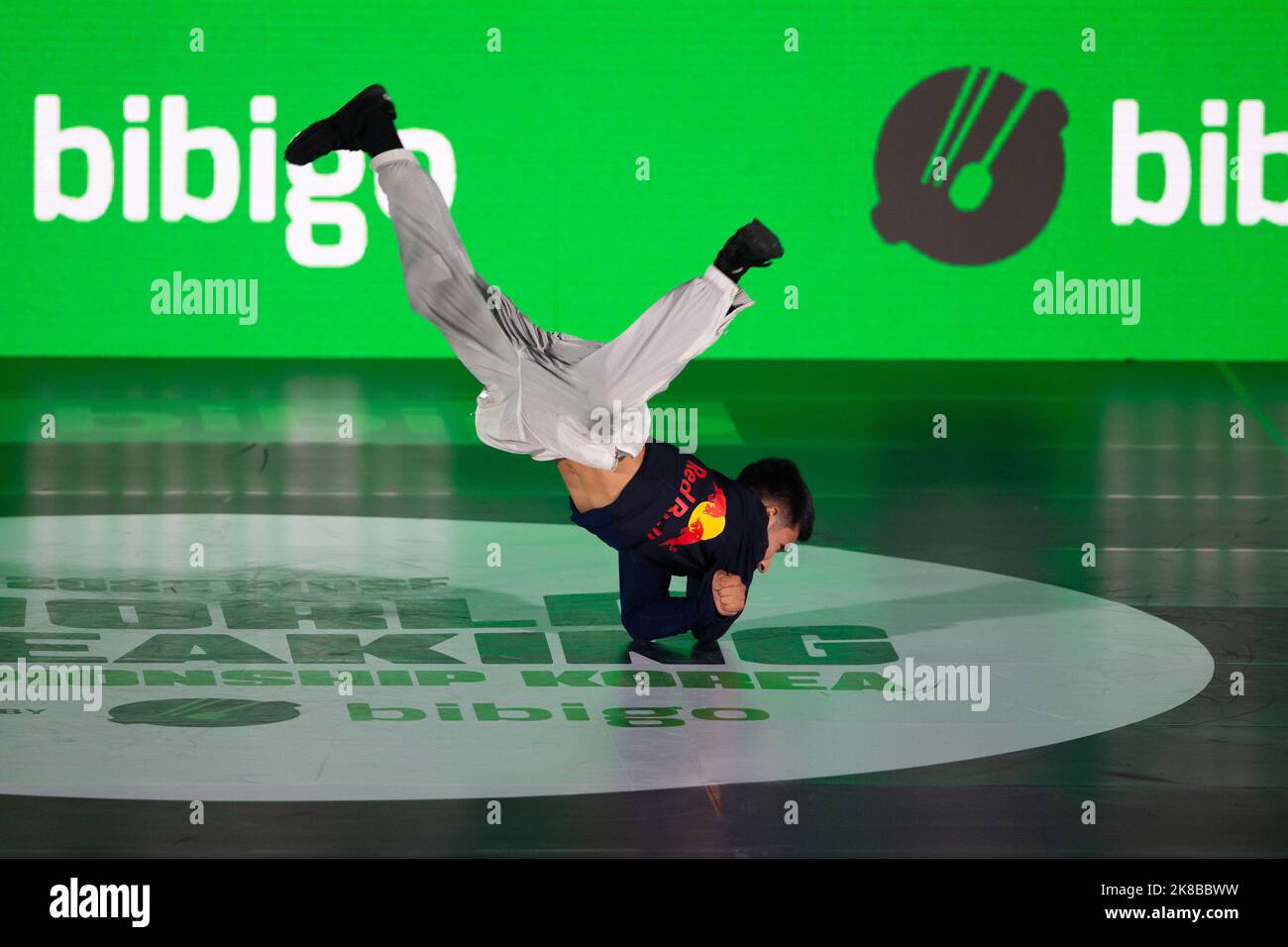 (221022) SÉOUL, 22 octobre 2022 (Xinhua) le Bboy de Team America