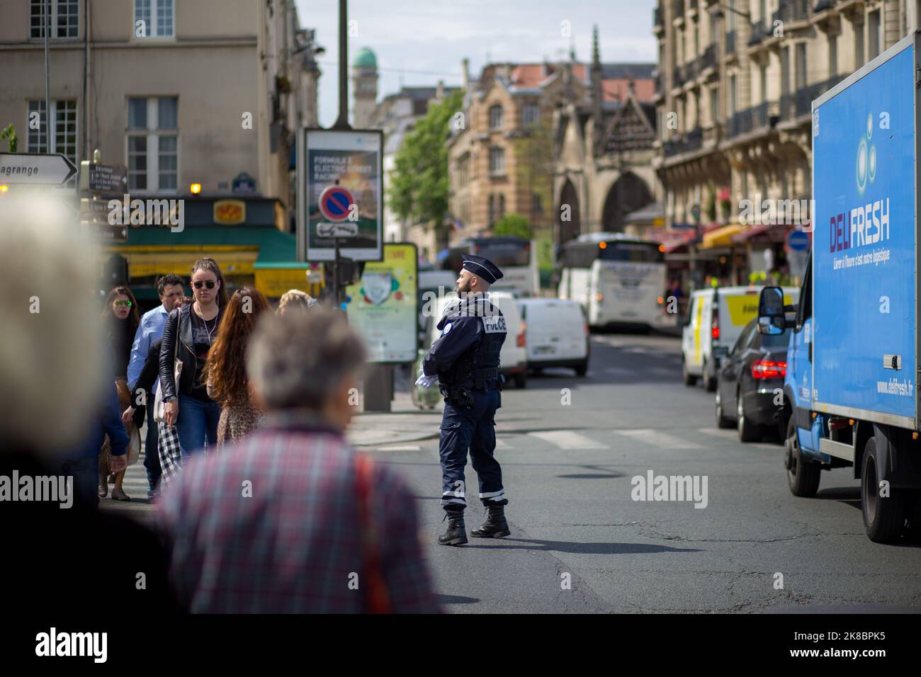 Trafic COP dans les rues de Paris Banque D'Images