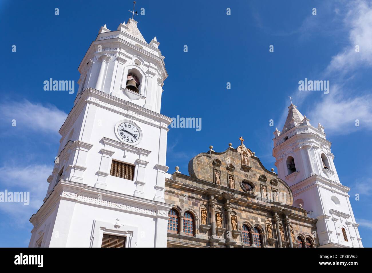 Rues colorées et monuments dans la vieille ville de Panama, Panama. Banque D'Images