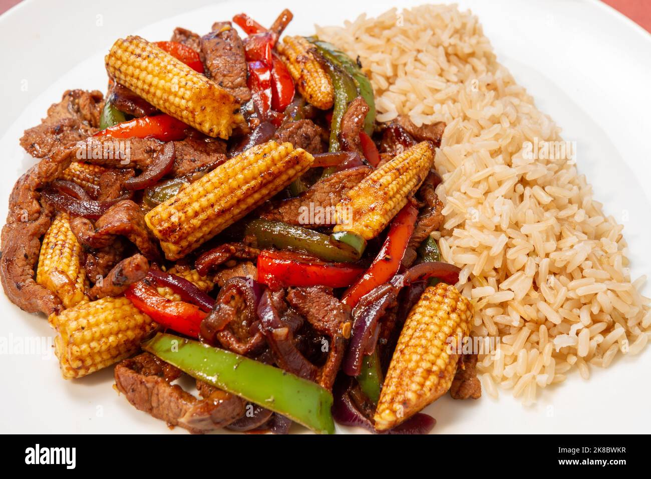 Sauté de bœuf et de poivre du Sichuan avec du riz Banque D'Images