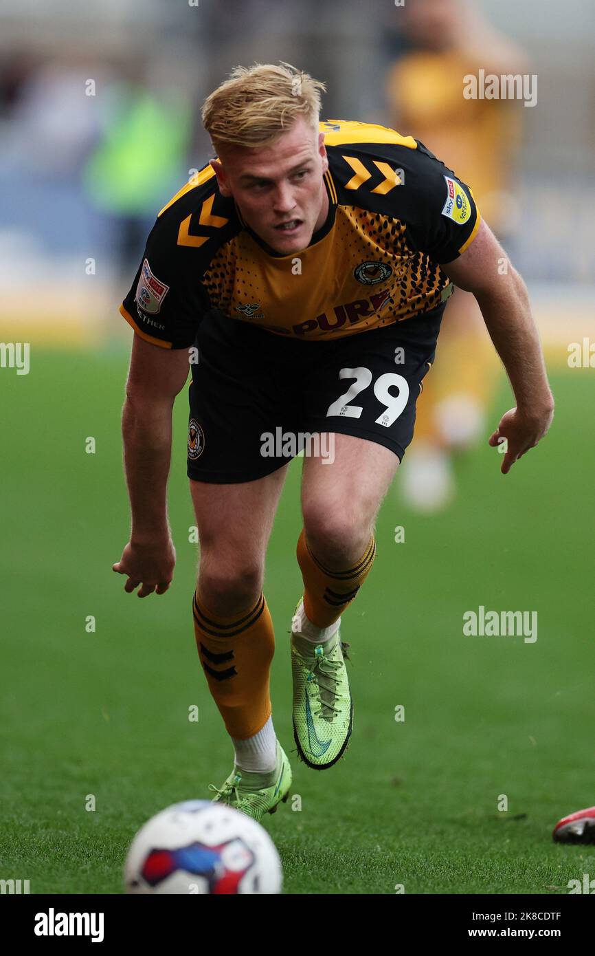 Newport, Royaume-Uni. 22nd octobre 2022. Will Evans du comté de Newport en action. EFL football League Two Match, Newport County v Colchester Utd au Rodney Parade de Newport, pays de Galles, le samedi 22nd octobre 2022. Cette image ne peut être utilisée qu'à des fins éditoriales. Utilisation éditoriale uniquement, licence requise pour une utilisation commerciale. photo par crédit : Andrew Orchard sports Photography/Alay Live News Banque D'Images