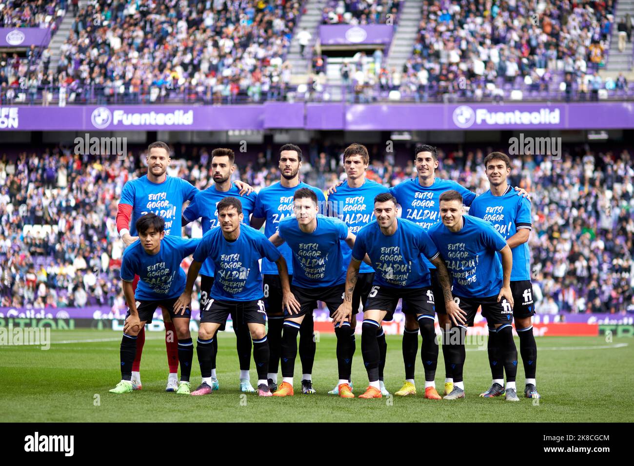 VALLADOLID, ESPAGNE - OCTOBRE 22: Les joueurs de Real Sociedad font la queue avant le match de la Liga Santander entre Real Valladolid et Real Sociedad sur 22 octobre 2022 à José Zorrilla à Valladolid, Espagne. Credit: Ricardo Larreina/AFLO/Alay Live News Banque D'Images