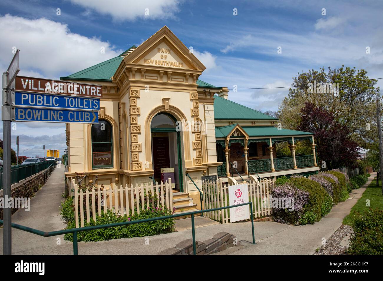 Millthorpe village historique en Nouvelle-Galles du Sud, ancienne banque de Nouvelle-Galles du Sud maintenant une maison d'hôtes, village centre, NSW, Australie Banque D'Images