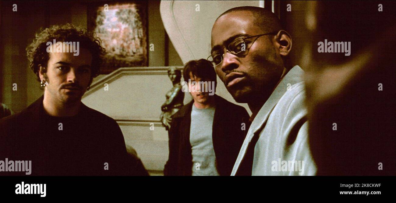 Danny Masterson, Lochlyn Munro & Omar Epps film: Dracula 2000; Dracula 2001 (USA 2000) personnages: NightShade,Eddie & Marcus Directeur: Patrick Lussier 22 décembre 2000 **AVERTISSEMENT** cette photographie est à usage éditorial exclusif et est le copyright de WES CRAVEN FILMS et/ou le photographe assigné par la Société de film ou de production et ne peut être reproduite que par des publications dans le cadre de la promotion du film ci-dessus. Un crédit obligatoire pour les FILMS WES CRAVEN est requis. Le photographe doit également être crédité lorsqu'il est connu. Aucune utilisation commerciale ne peut être accordée sans l'autorisation écrite de TH Banque D'Images