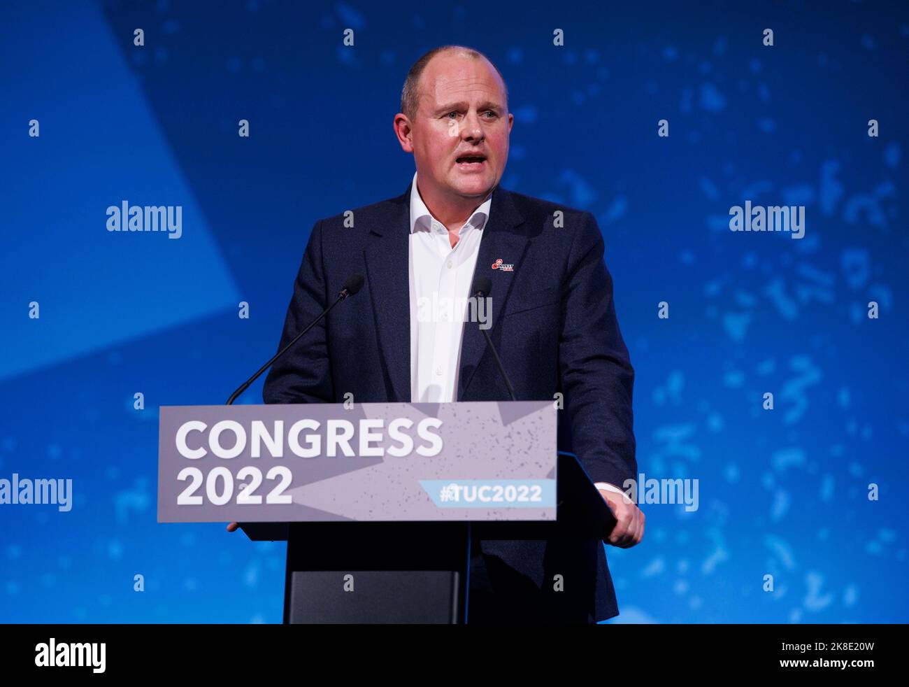 Paul Nowak, Secrétaire général adjoint de la TUC, prononce son discours à la conférence de la TUC. Il deviendra Secrétaire général en janvier 2023. Banque D'Images