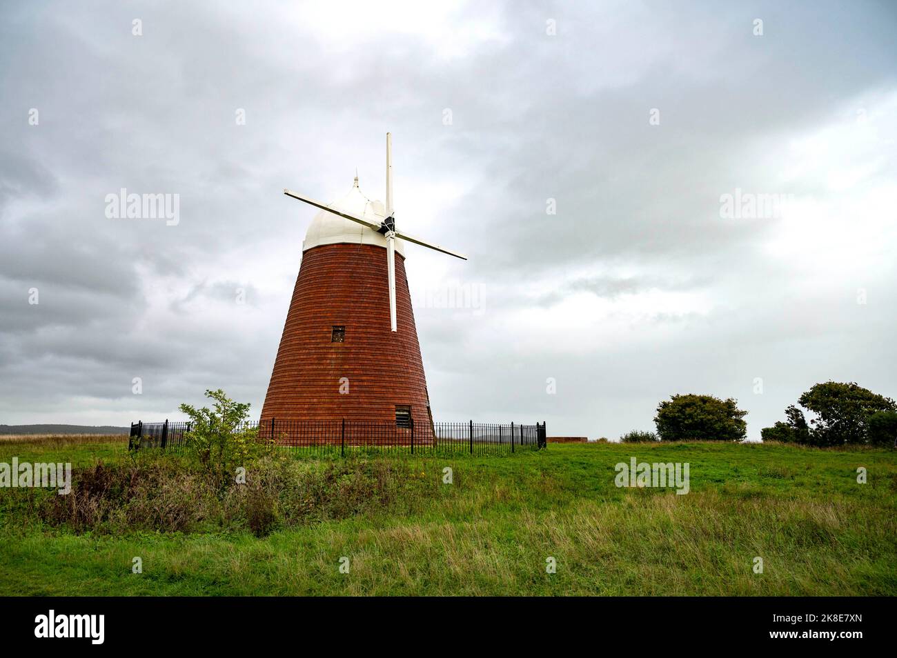 Halnaker Windmill en automne sur les South Downs près de Chichester West Sussex Angleterre Banque D'Images