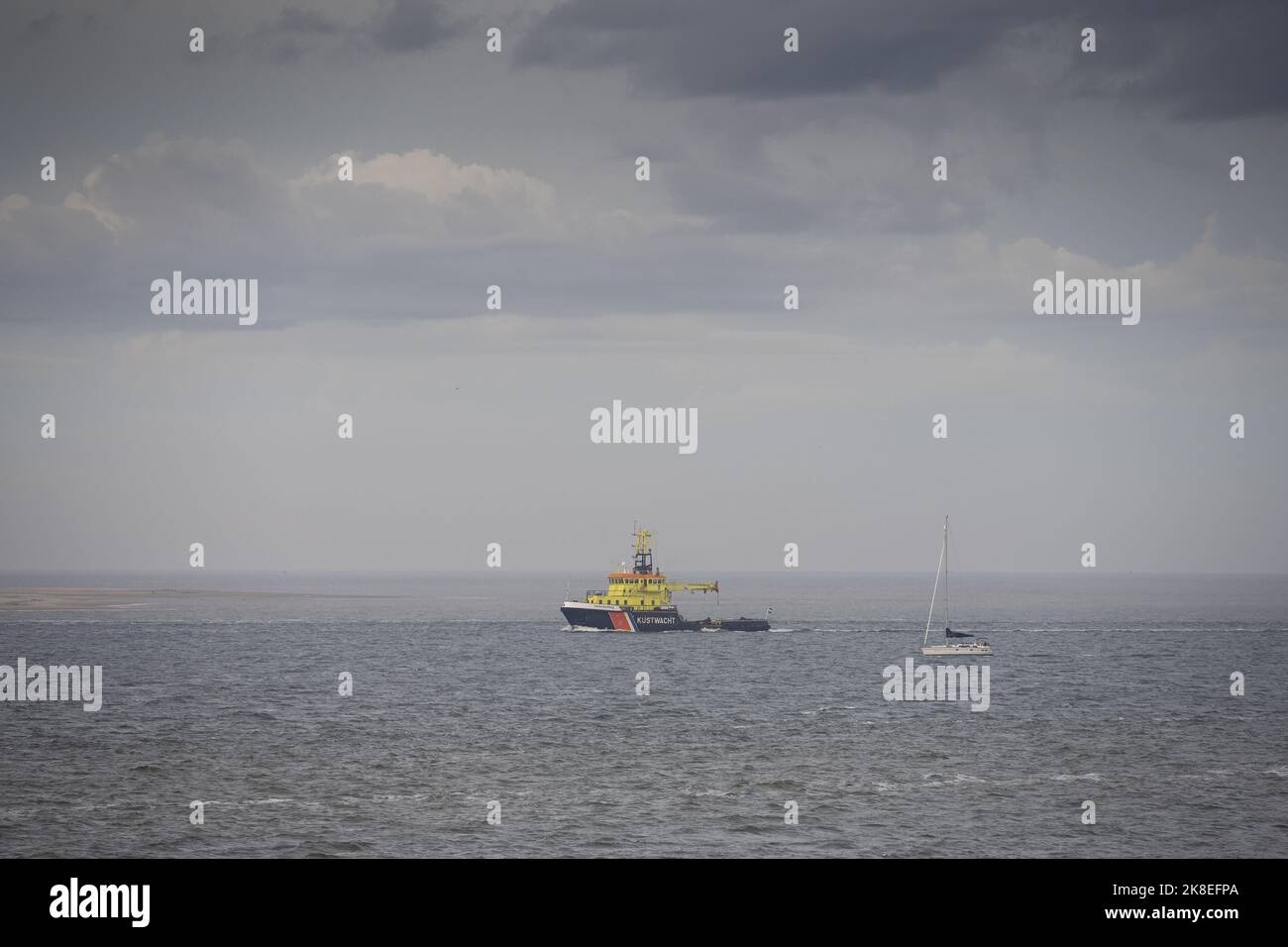 2022-10-23 11:07:30 TERSCHELLING - navires les vasières, le deuxième jour après l'accident de bateau sur Terschelling dans lequel un homme de 46 ans de Sexbierum et un homme de 57 ans de Leeuwarden ont été tués. ANP JILMER POSTMA pays-bas sortie - belgique sortie Banque D'Images