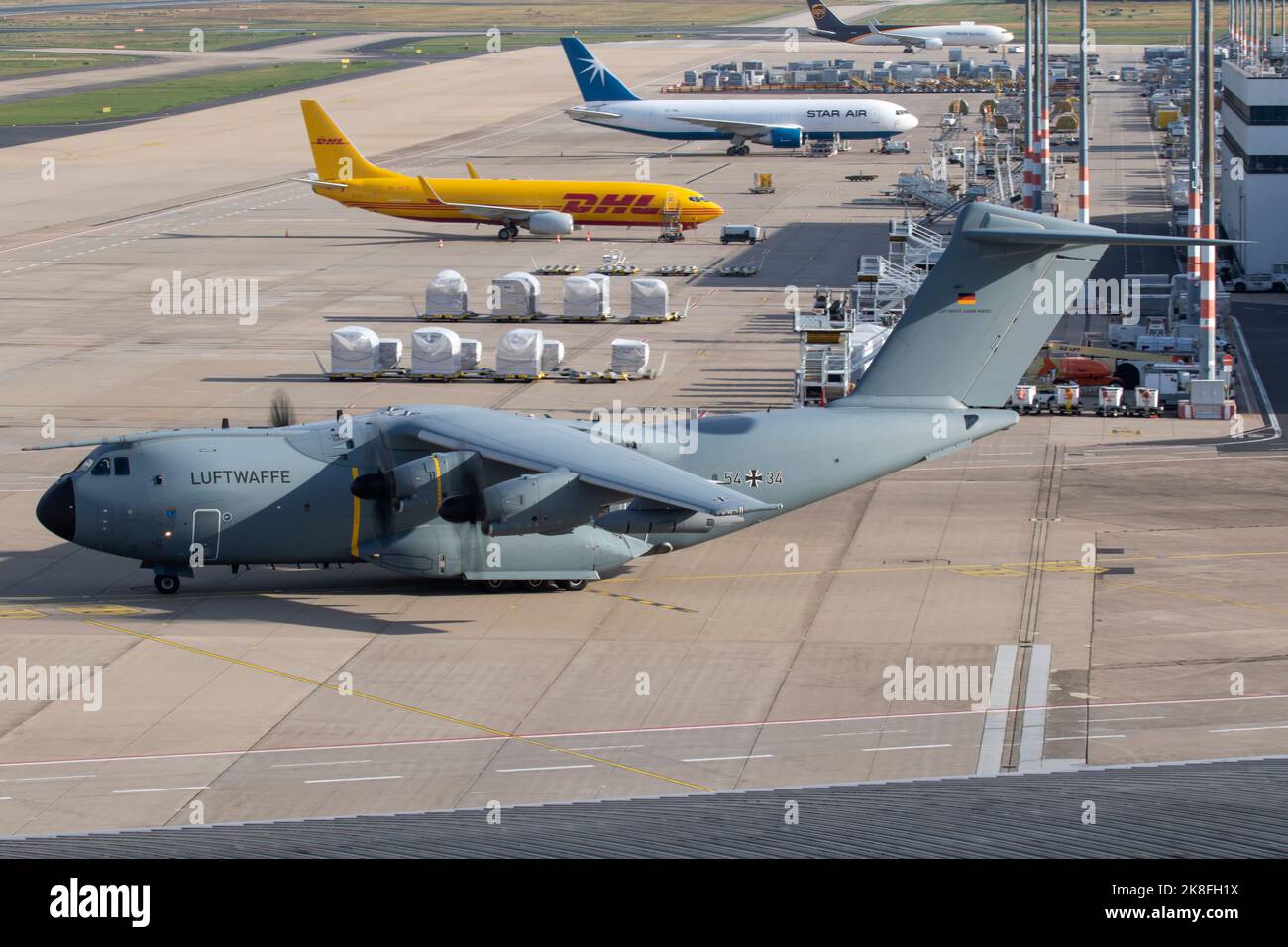 5434 54+34 Airbus A400M Luftwaffe Aviation allemande aéroport de Cologne Bonn 12/10/2022 EDDK CGN Banque D'Images