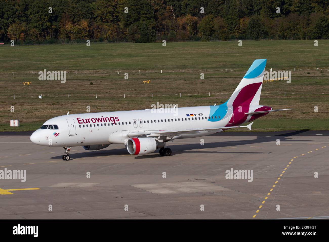 D-ABZI Airbus A320 Eurowings Cologne Bonn Airport 12/10/2022 EDDK CGN Banque D'Images