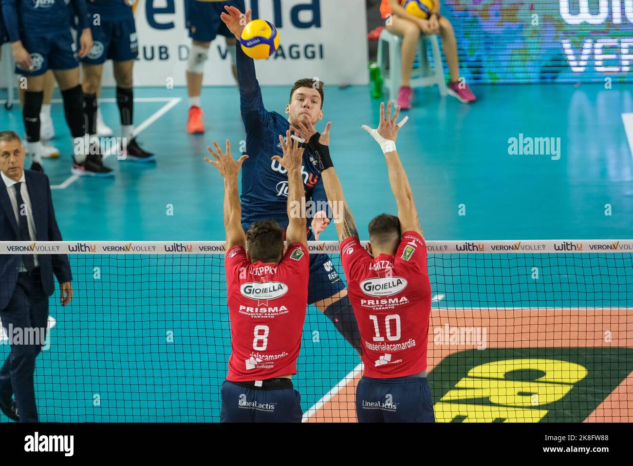 Vérone, Italie. 22nd octobre 2022. Galerie du match entre WithU Verona et Gioiella Prisma Taranto valable pour une quatrième journée du championnat italien de volley Superlega sur 22 octobre 2022 à Pala AGSM-AIM à Vérone, Italie crédit: Roberto Tommasini/Alay Live News Banque D'Images