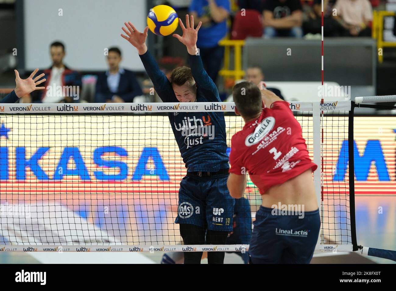 Vérone, Italie. 22nd octobre 2022. Galerie du match entre WithU Verona et Gioiella Prisma Taranto valable pour une quatrième journée du championnat italien de volley Superlega sur 22 octobre 2022 à Pala AGSM-AIM à Vérone, Italie crédit: Roberto Tommasini/Alay Live News Banque D'Images