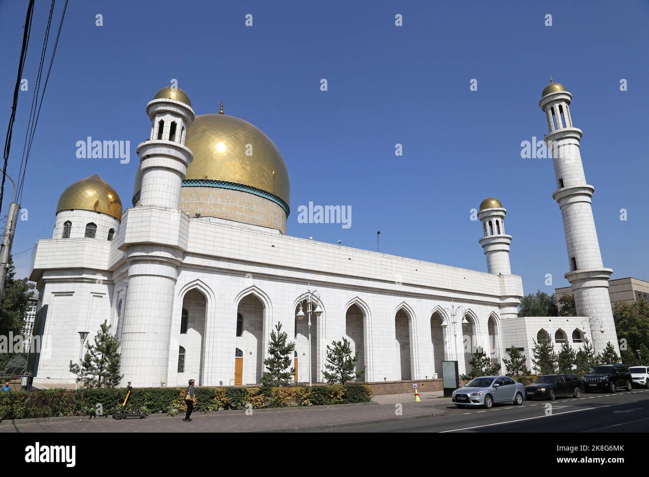 Mosquée centrale, rue Pouchkine, Almaty, région d'Almaty, Kazakhstan, Asie centrale Banque D'Images