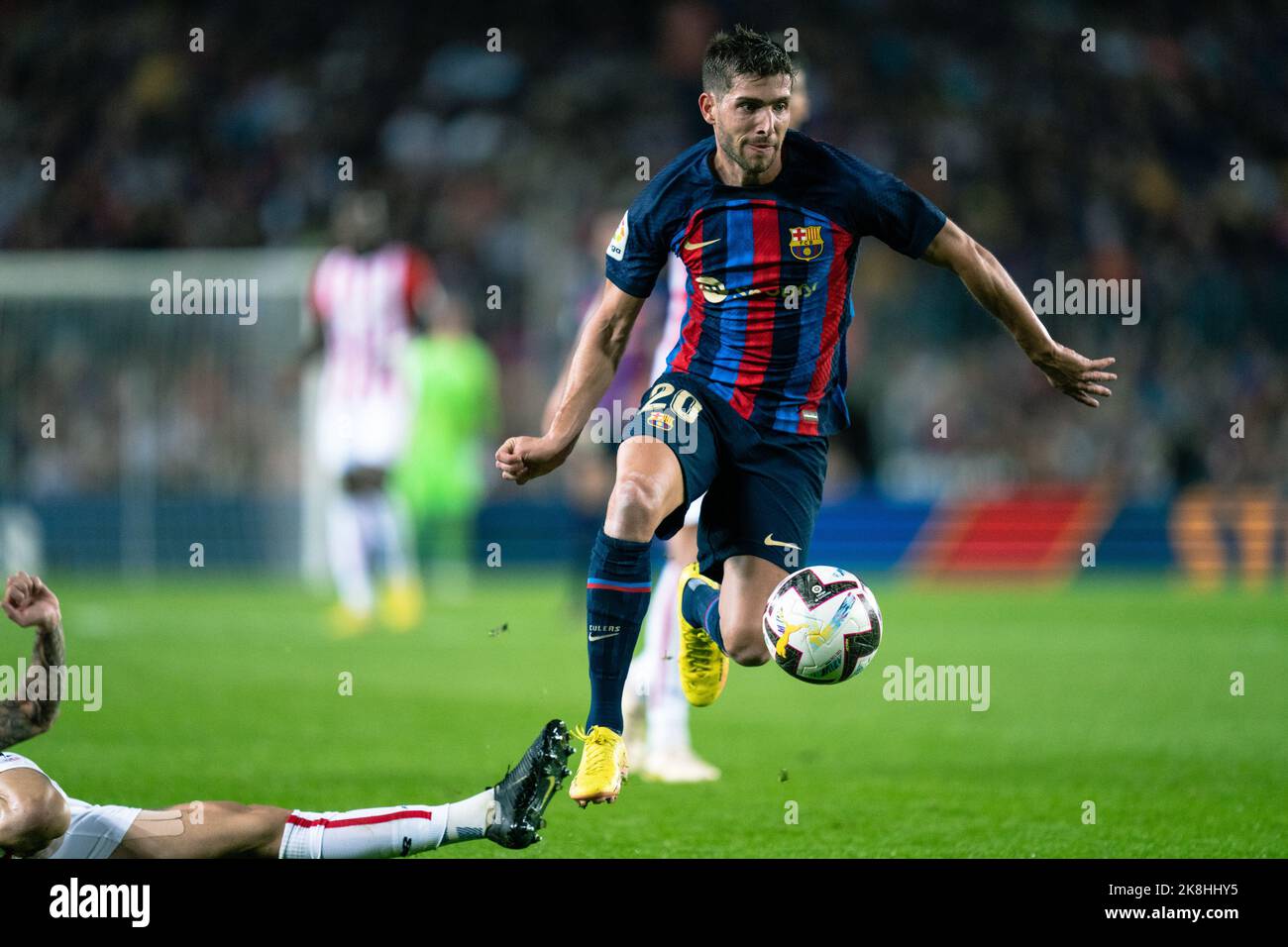 Barcelone, Espagne. 23rd octobre 2022. Sergi Roberto de Barcelone participe à un match de football de la Liga entre le FC Barcelone et le Athletic Club Bilbao à Barcelone, Espagne, le 23 octobre 2022. Crédit : Joan Gosa/Xinhua/Alay Live News Banque D'Images