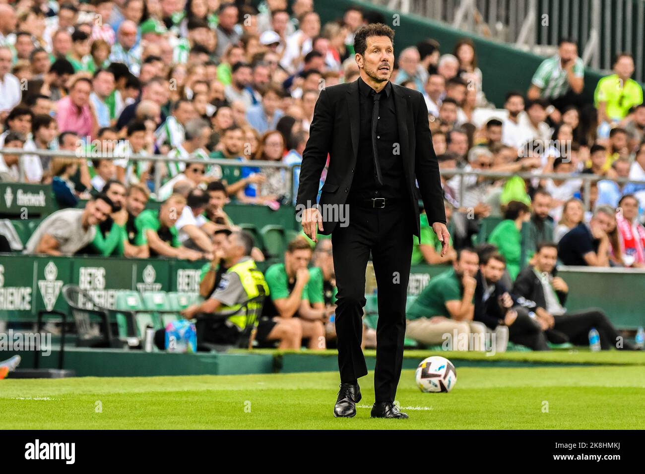 SÉVILLE, ESPAGNE - OCTOBRE 23: Diego Pablo Simeone de l'Atlético de Madrid pendant le match entre Real Betis Balompie et Atlético de Madrid CF de la Liga Santander sur 27 août 2022 à Mestalla à Valence, Espagne. (Photo de Samuel Carreño/PxImages) Banque D'Images