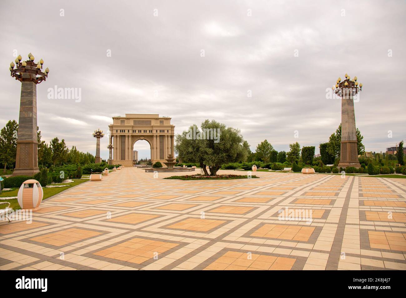 Ville. Ganja. Azerbaïdjan. 07.26.2021 ans. Le plus grand parc de la République. Heydar Aliyev Park dans le centre-ville. Banque D'Images