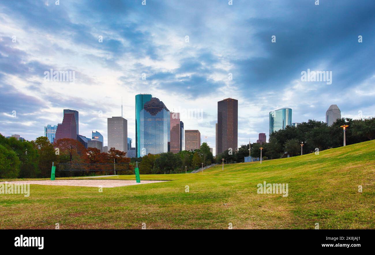 Houston, Texas, USA park et le centre-ville. Banque D'Images