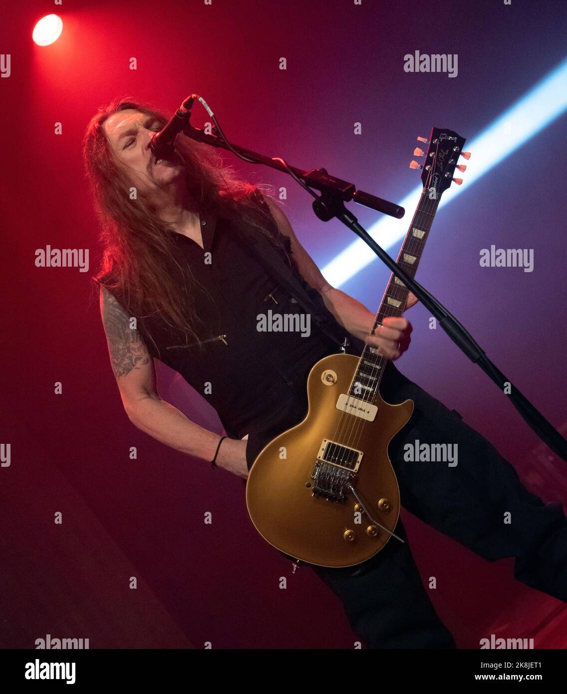 Skid Row (Scotti Hill - guitariste) en concert au KK's Steel Mill, Wolverhampton, 19th octobre 2022 Banque D'Images