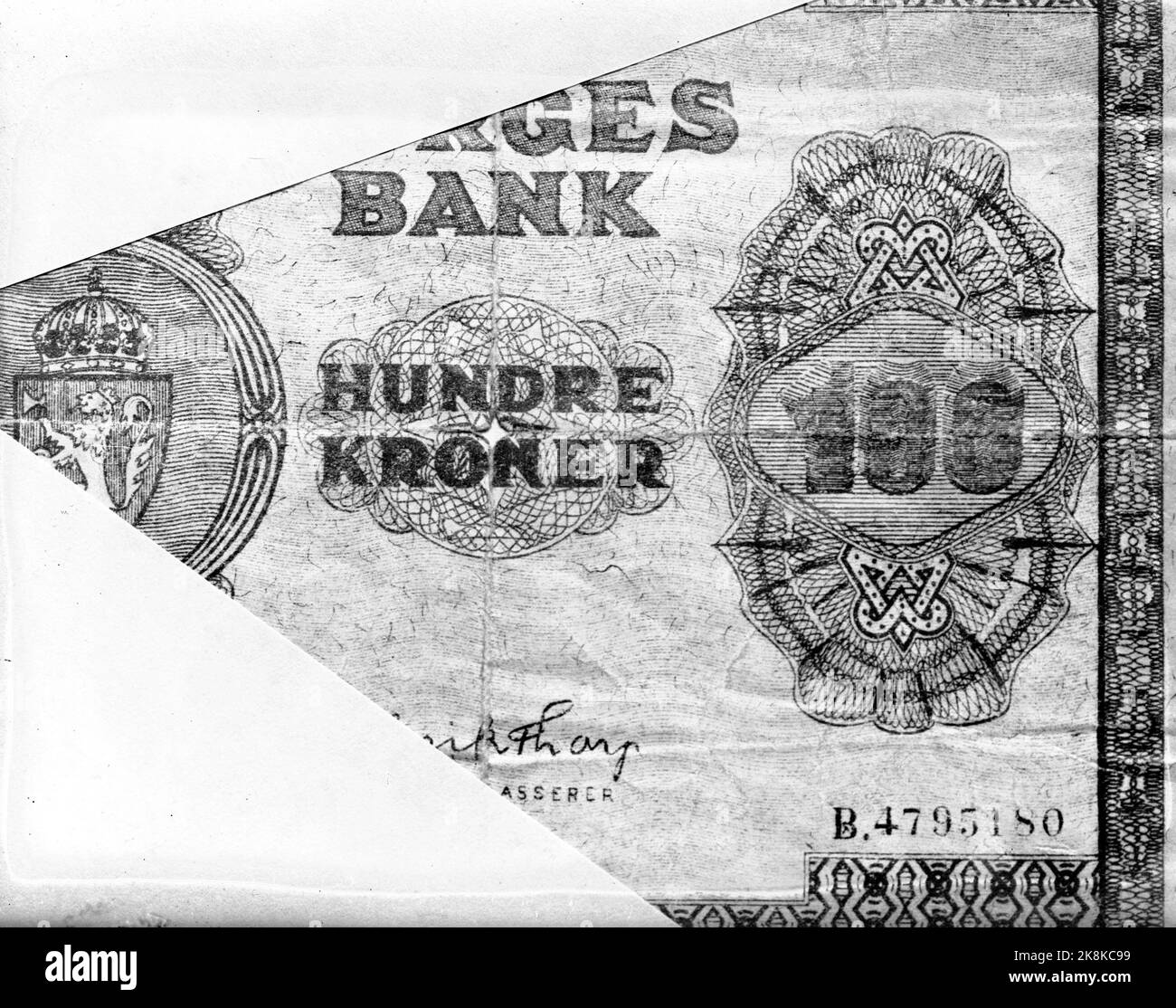 Oslo 19481231: Fausse monnaie en circulation. Ici, la section d'un faux cent dollar. Photo: NTB / NTB Banque D'Images