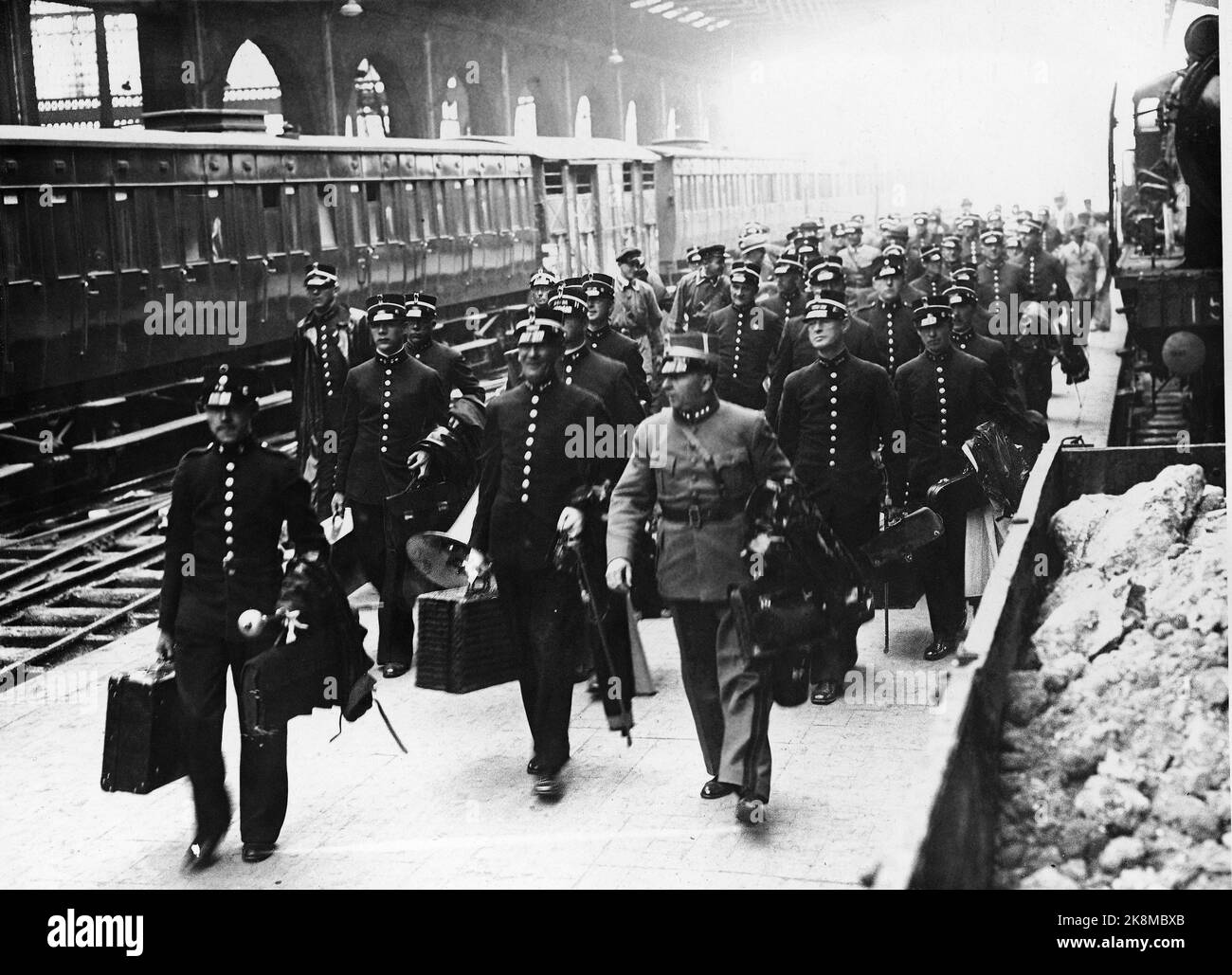 Paris, France 19350620 l'arrivée du deuxième groupe de la division d'Oslo 'Festival des musiques Militarirss' organisé par le journal 'l'installateur' photo: NTB Banque D'Images