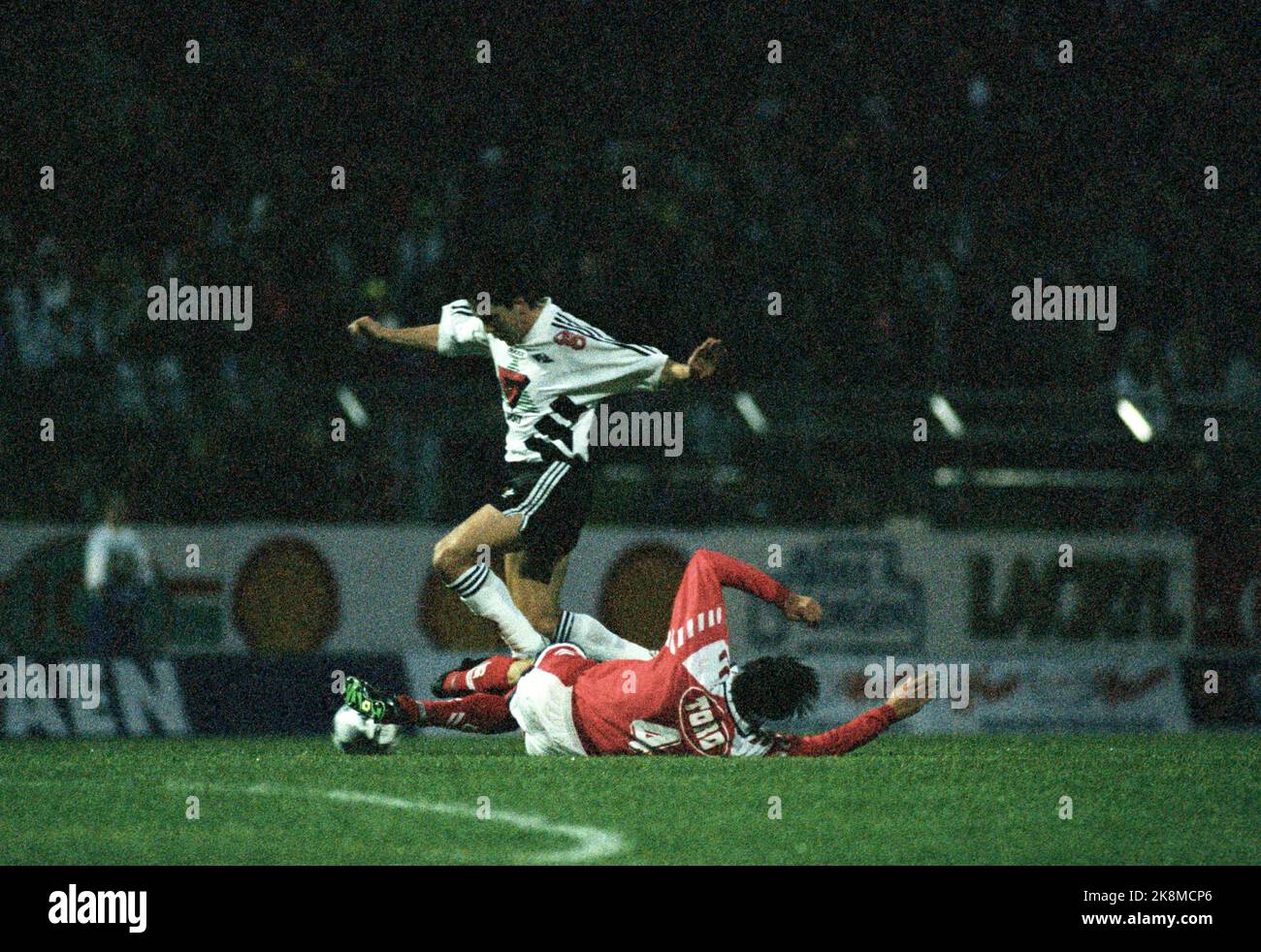 Oslo 19940921 : les champions de la série Rosenborg après la victoire sur Brann (9-0). Photo d'action du match (Øyvind Leonhardsen ??). Photo: Gorm Kallestad Banque D'Images