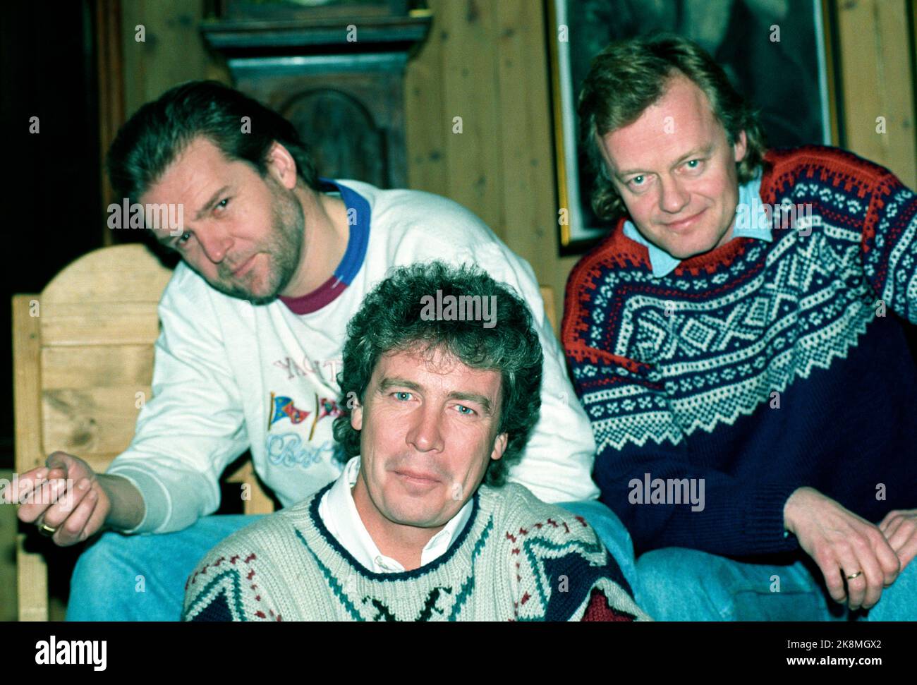 Oslo 19911206 le groupe d'humour KLM, qui se compose de (de V) Lars Mjøen Knut Lystad et Trond Kirkvaag enregistrera une nouvelle série télévisée appelée 'KLMS nachspiel' ici les trois ensemble. Chandail Kirkvaag à Marius. Photo: Lise Åserud / NTB / NTB Banque D'Images