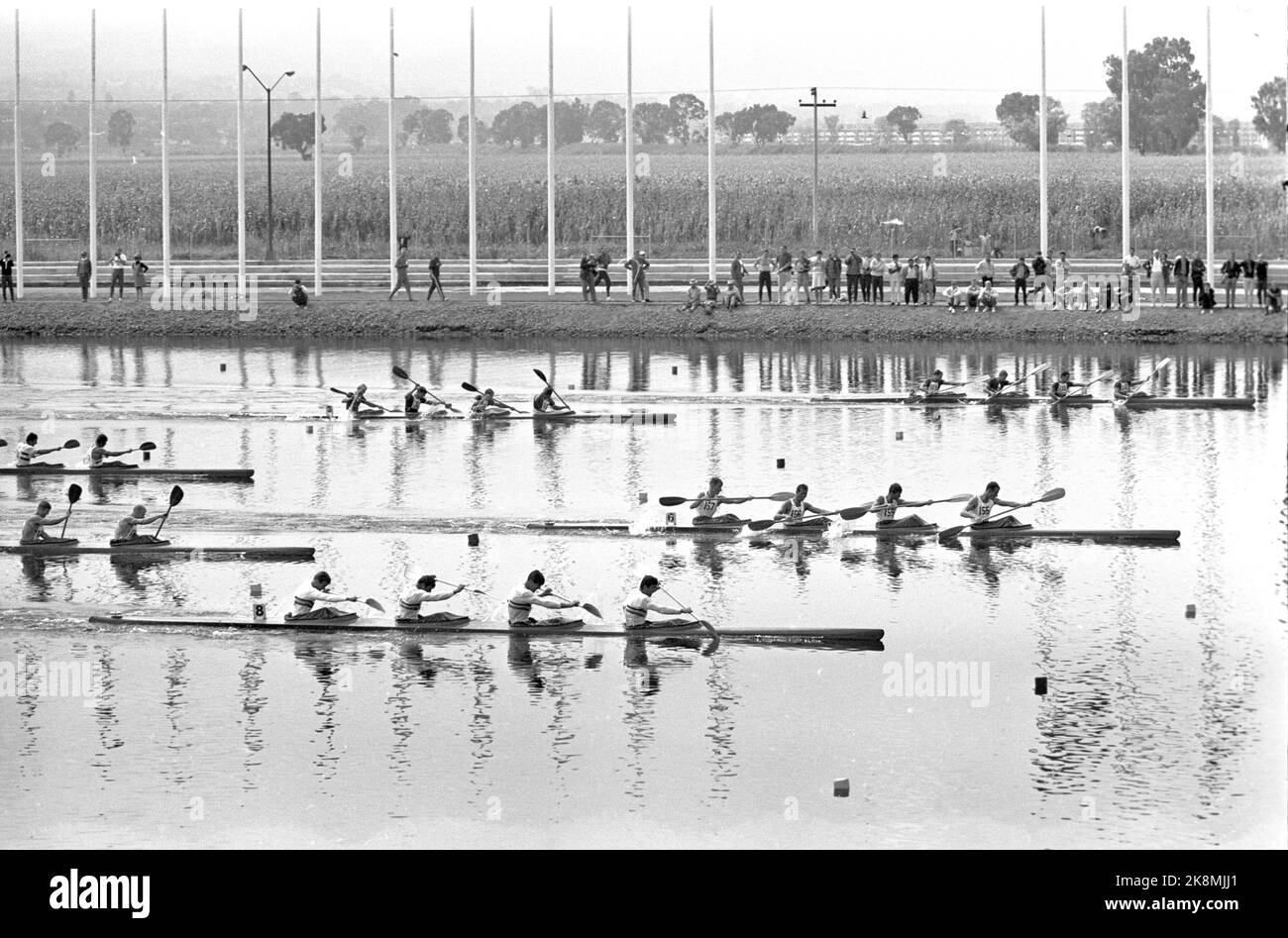 Mexique Jeux Olympiques de 19681025 au Mexique 1968. Les pagayeurs de kayak qui sur leur chemin à l'or à 1000 mètres (K4 1000 m). En bateau # 6 de H: Steinar Amundsen, Egile Søby, Tore Berger et Jan Johansen. Photo: NTB Banque D'Images