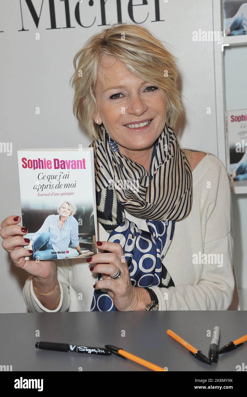 La Journaliste Fran aise La Radio Et L animateur De T l vision Sophie la-journaliste-fran-aise-la-radio-et-l-animateur-de-t-l-vision-sophie