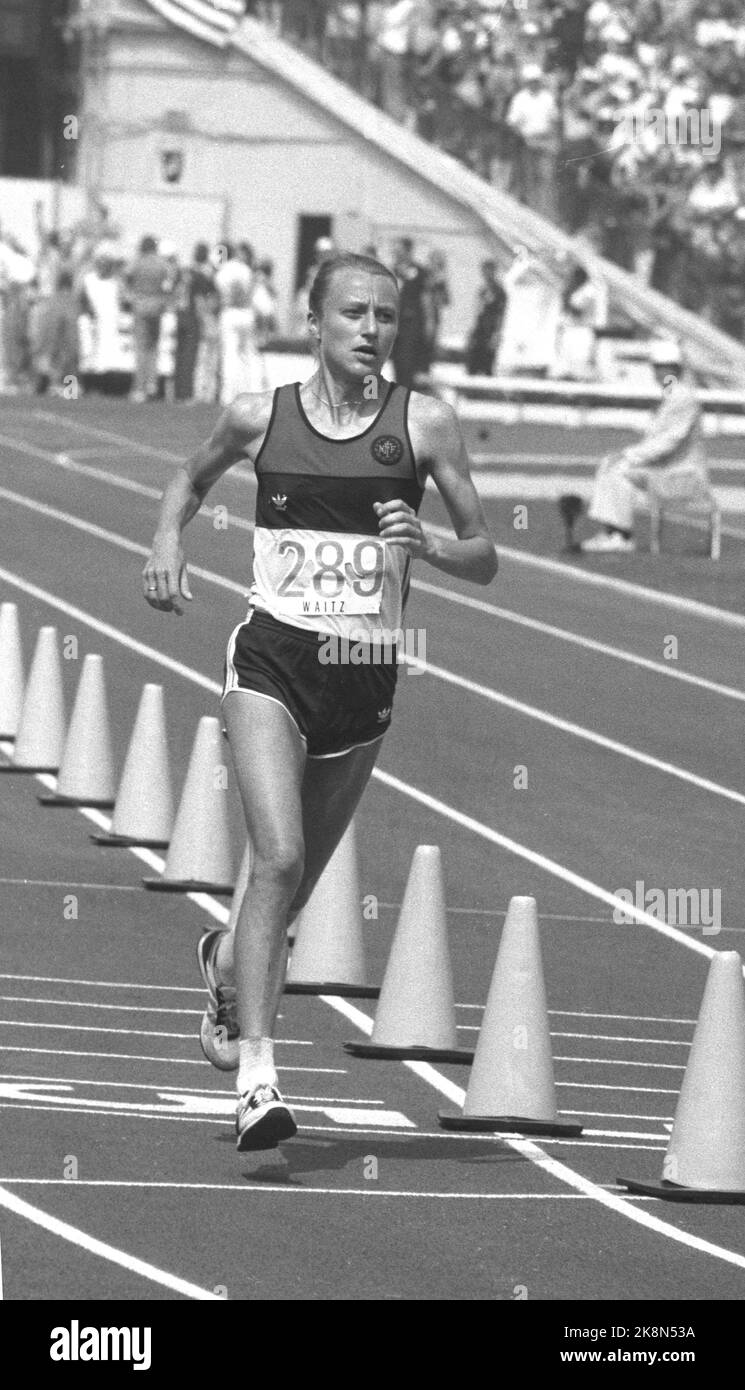 Los Angeles, 19840805. Les Jeux Olympiques de Los Angeles. Marathon pour les femmes. Grete Waitz en action pendant la course marathon où elle a remporté la médaille d'argent pendant les Jeux Olympiques. Photo: Knut Nedsås NTB / NTB Banque D'Images