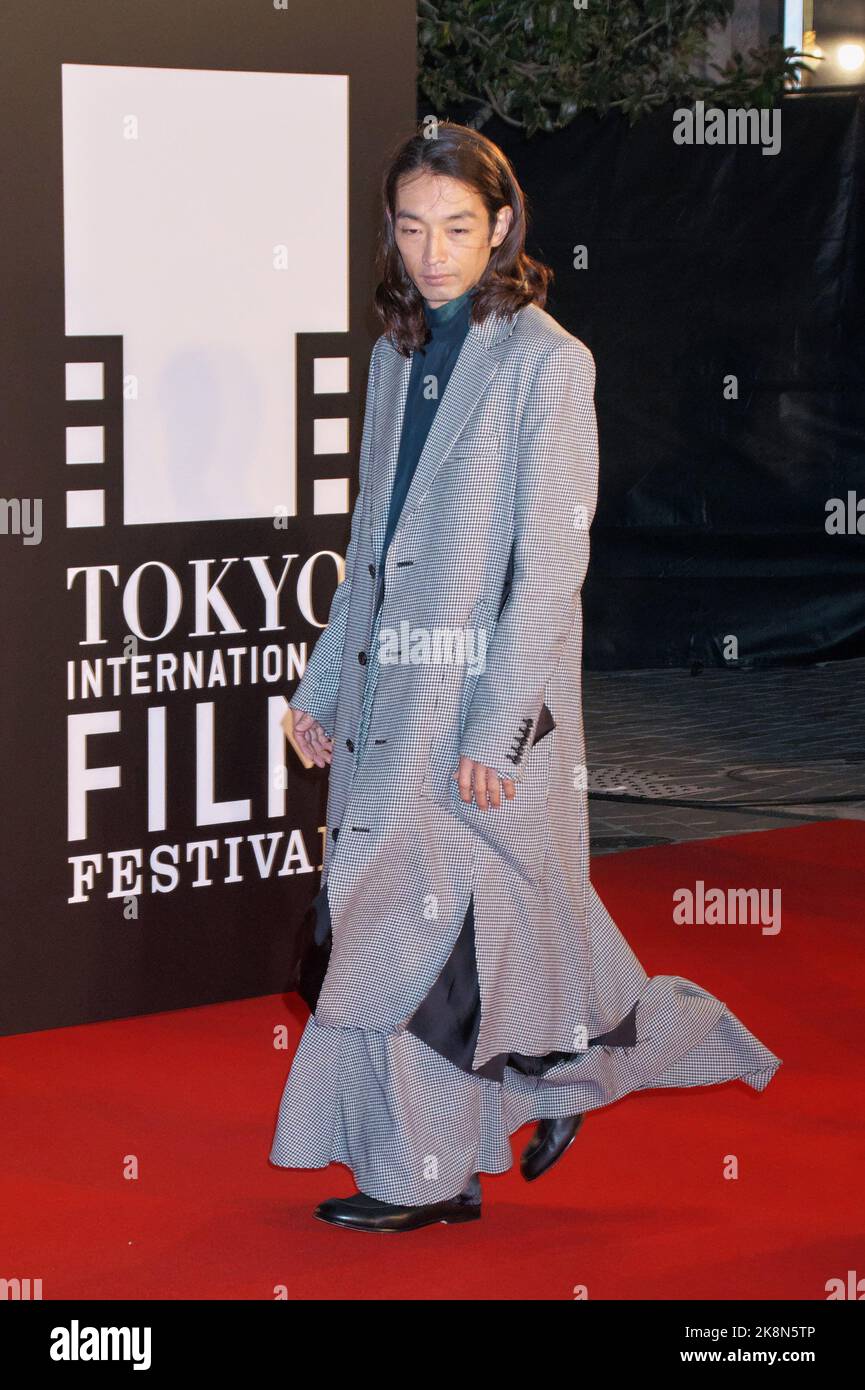 Tokyo, Japon. 24th octobre 2022. L'acteur japonais Mirai Moriyama participe lundi à l'événement tapis rouge du Festival international du film de Tokyo 2022, à Tokyo, au Japon 24 octobre 2022. Photo par Keizo Mori/UPI crédit: UPI/Alay Live News Banque D'Images