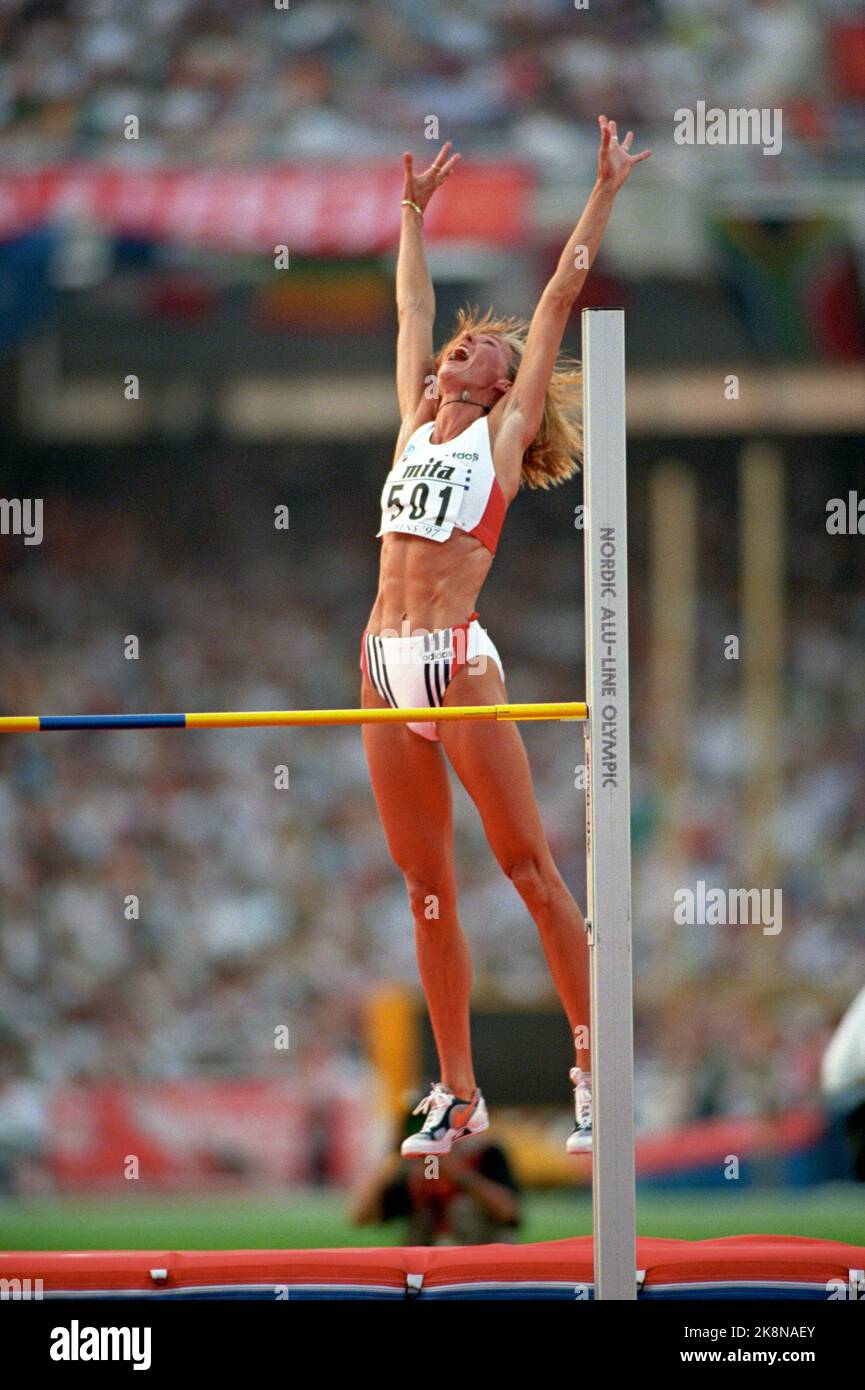 Athènes, Grèce 19970811 Une bonbonne Hanne Haugland est devenue championne du monde en hauteur lors de la coupe du monde à Athènes, avec 1,99 m de saut. Photo: Erik Johansen / NTB Banque D'Images