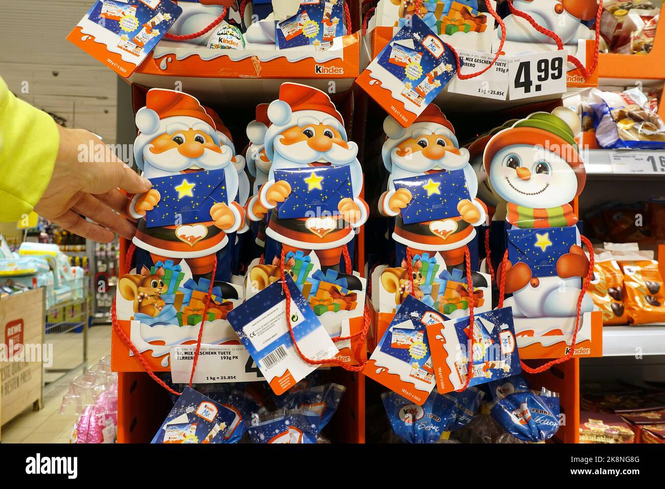 Cadeaux de Noël dans un magasin Banque D'Images