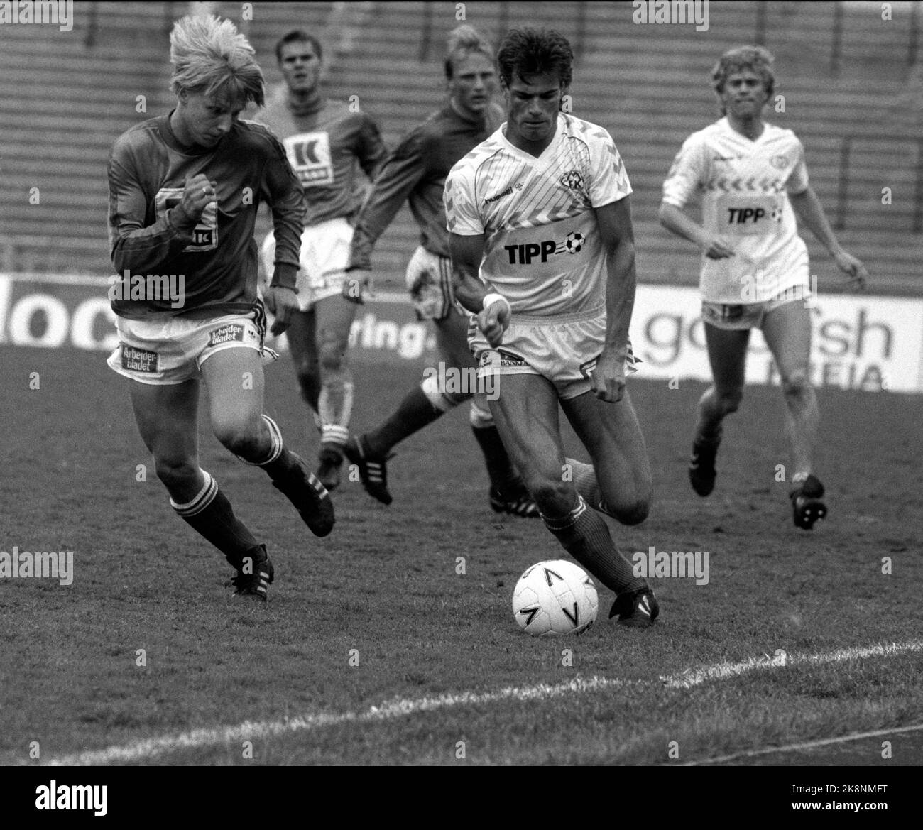 Oslo 19870608. Football Vålerenga - Molde 1-2, stade Bislett. Øystein Neerland pour Molde. Photo de la NTB Eystein Hanssen / NTB Banque D'Images