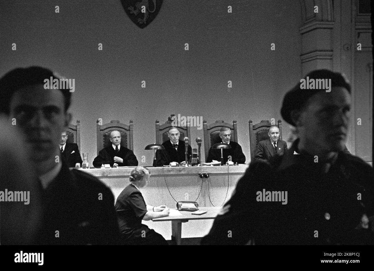 Oslo 19450910. Le procès contre Vidkunn Quisling. La peine de mort est prononcée par la Cour d'appel d'Eidsivating. Lagmann Solem au milieu de l'image. Photo: Actuel / NTB Banque D'Images