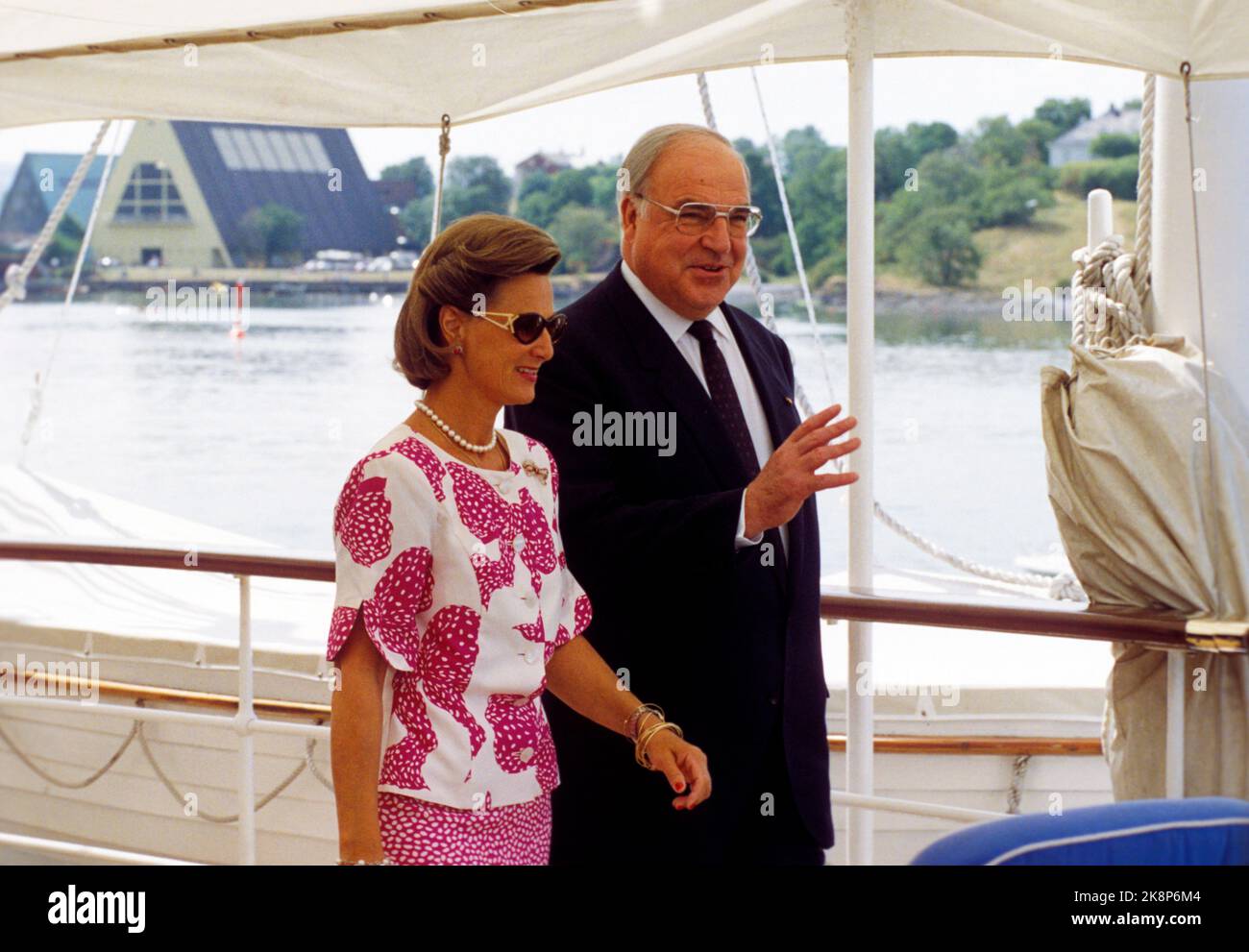 17 juillet 1992 d'Oslo. Le premier ministre allemand, Helmut Kohl, ici avec la reine Sonja. Photo; Jon EEG / NTB / NTB Banque D'Images