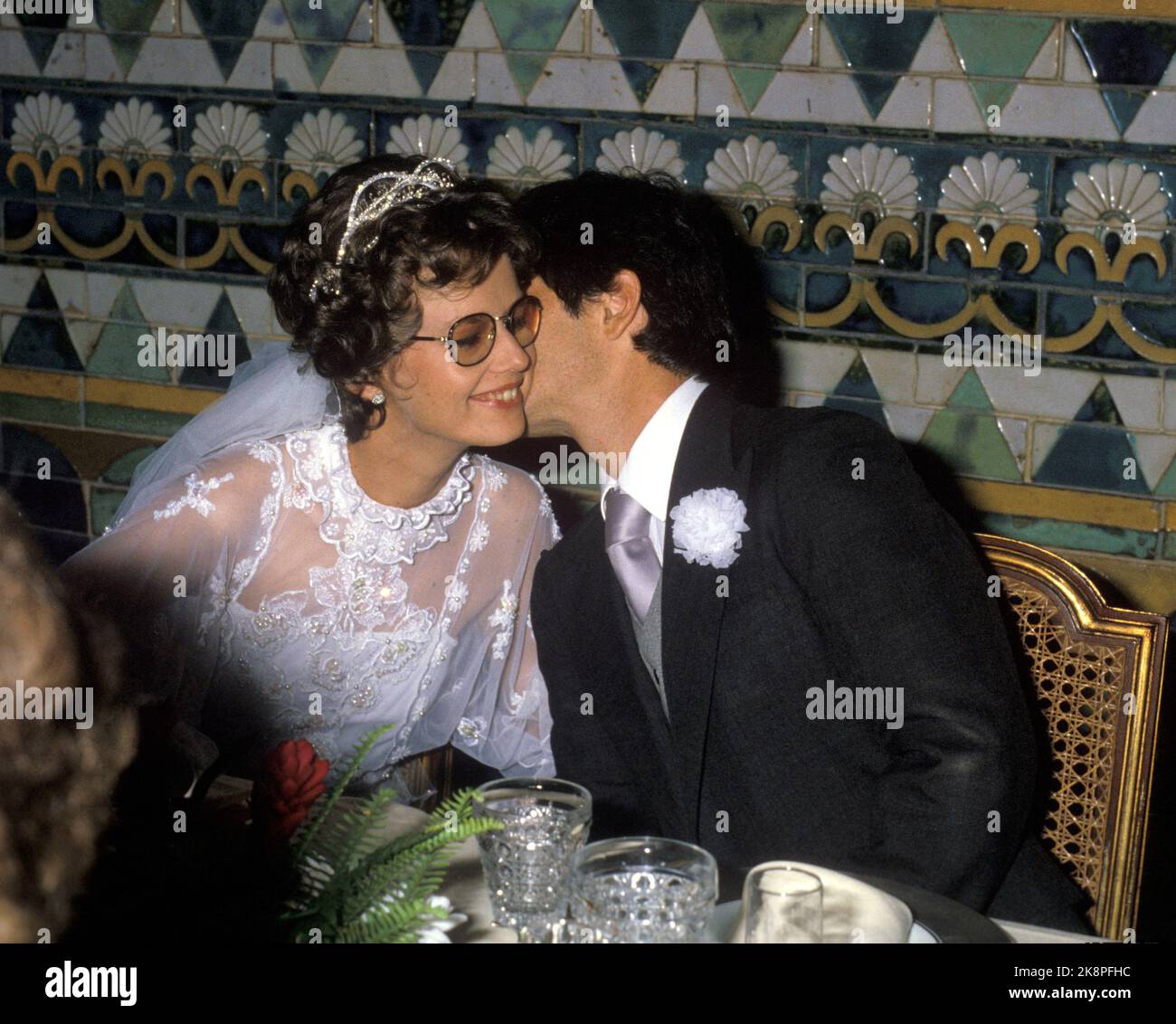 Rio de Janeiro, Brésil 1982-06: Ingeborg Lorentzen et Paulo Ribeiro se marient à Rio. Sur 4 juin 1982, le petit-fils du roi Olav, Ingeborg Lorentzen, épousa Paulo Ribeiro. Photo: UPI / Mission pour NTB / NTB Banque D'Images