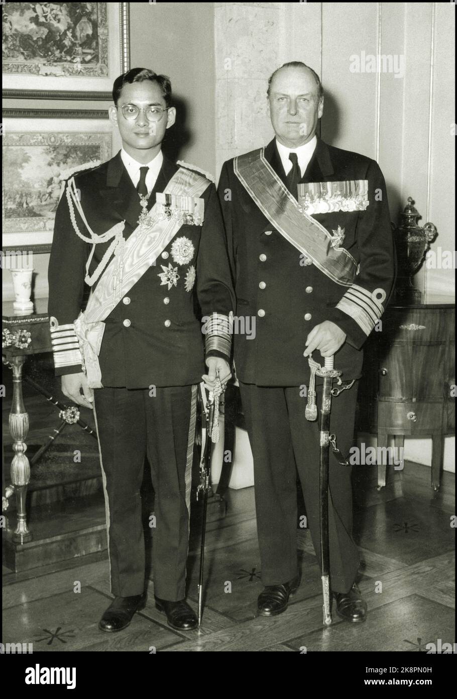 Oslo 1960-09-20. Le roi Olav est visité par le roi Adulayadej Bhumibol par la Thaïlande. Photo: NTB Banque D'Images