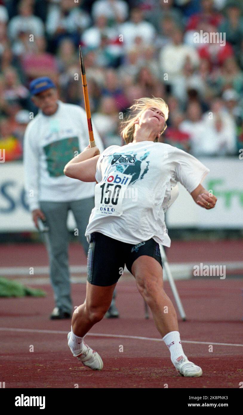 Oslo 19950721. Trine Solberg Hattestad action Spear, femmes, 21 juillet 1995 de jeux Bislett. Photo : Erik Johansen/NTB Banque D'Images