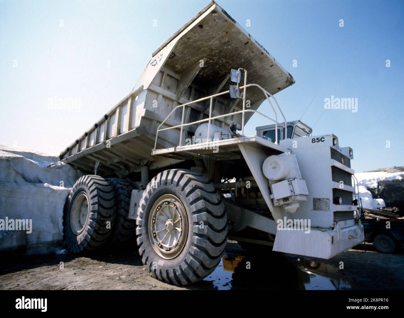 19820601: Centrale de développement de l'énergie: Travaux de construction dans le développement des centrales électriques Ulla-Förre. Grandes dimensions sur les machines de construction. Lieu: Municipalité de Suldal à Rogaland. Vidages. Photo de la NTB : Inge Gjellesvik / NTB Banque D'Images