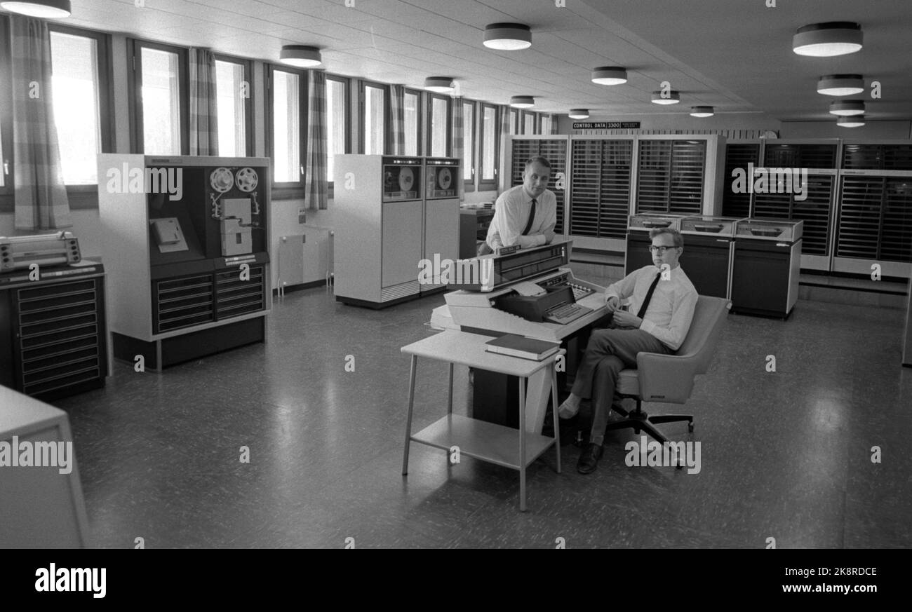 OSLO 1967 En Datamaskin P Universitetet I Oslo Skal S rge For At oslo-1967-en-datamaskin-p-universitetet-i-oslo-skal-s-rge-for-at