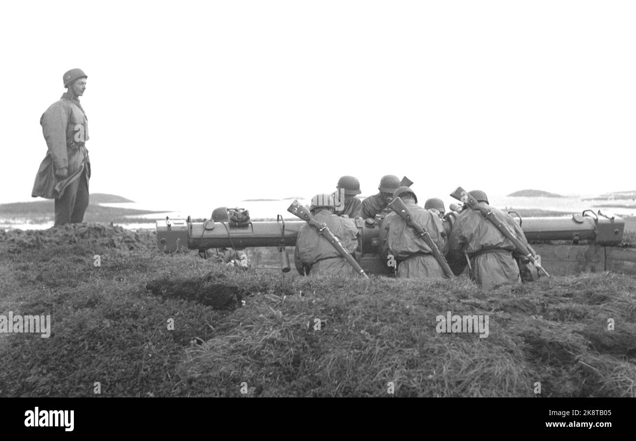 Bodø 195209-16-17. L'opération Mainbrace, le plus grand exercice militaire de l'histoire, est le plus grand exercice de flotte jamais tenu en temps de paix au large des côtes du nord de la Norvège. L'exercice commence par une « attaque » contre la Norvège. 85 000 hommes participent de 8 nations. Photo: Archives NTB / NTB Banque D'Images