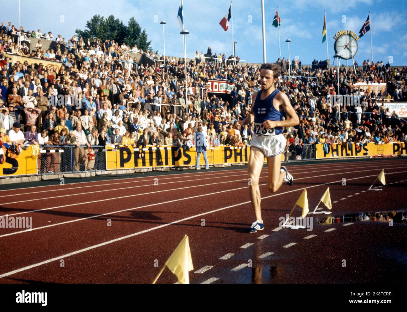 Oslo août 1972 Conférence internationale d'athlétisme à Bislett, pour les maisons pleines. Coureur Lasse Viren de Finlande (Forrest) en action. Il a établi le record nordique de 10 000 mètres avec un temps de 27.52.4. PHOTO: SAGEN / PIFTS CENTRE / NTB Banque D'Images